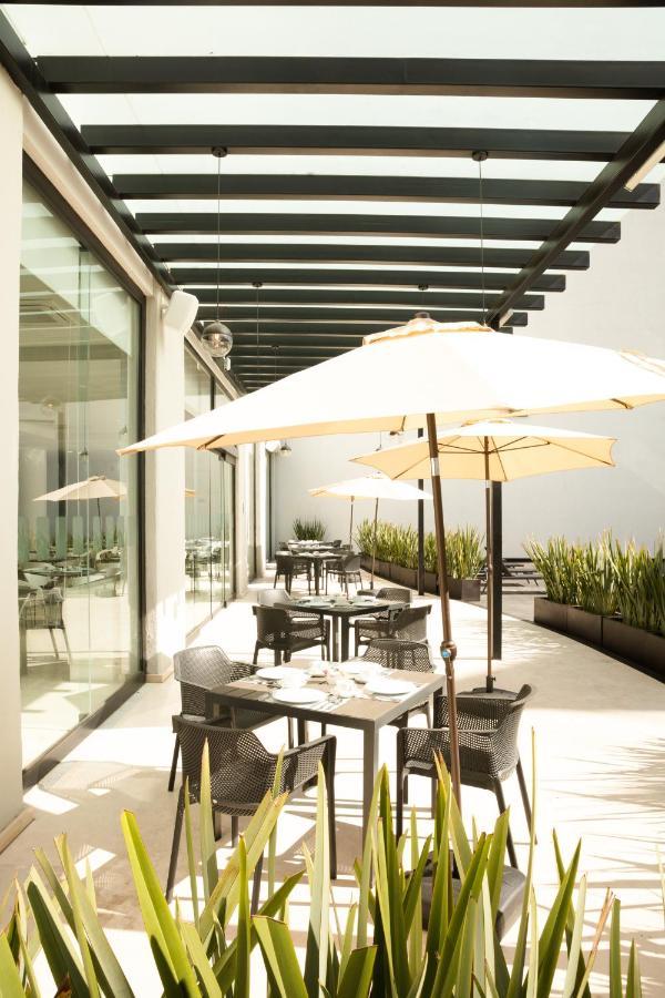Fiesta Inn Guadalajara Aeropuerto Las Pintas Exterior foto
